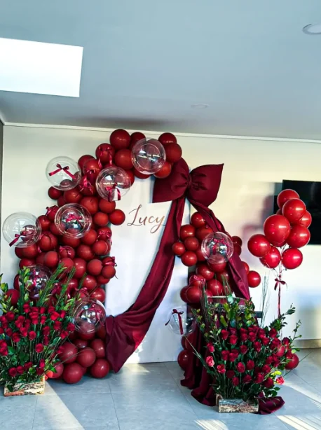 Decoración Romantic Coquette rojo vino en Santiago